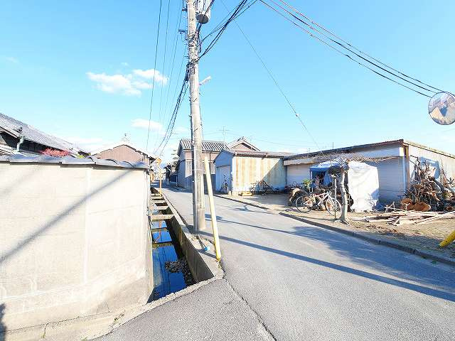 美濃庄町ガレージ