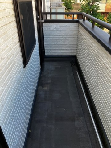 奥沢戸建のバルコニー