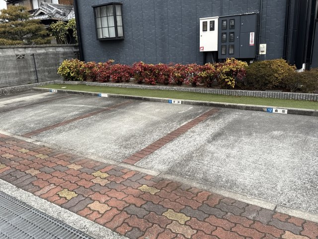 サンビレッジ北条の駐車場