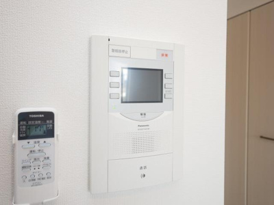 【セキュリティ】 | Luxe難波西Ⅰ | モニター付きインターホンです