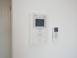 【セキュリティ】 | Luxe難波西Ⅲ | モニター付きインターホンです