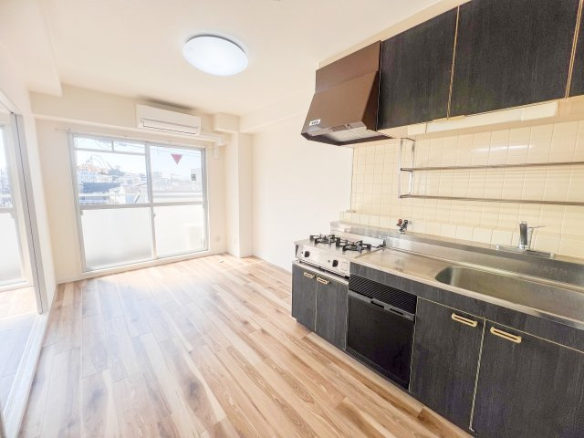 デイグラン長居公園の居間・リビング