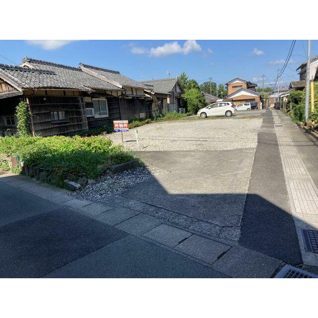 ●津市川方町 売土地の外観