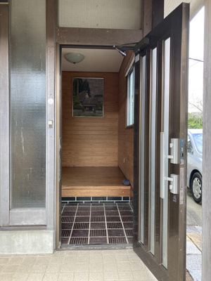 【玄関】 | 加茂　戸建貸家