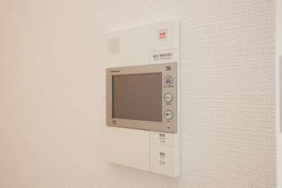 【セキュリティ】 | エスリードレジデンス大阪難波 | モニター付きインターホンです