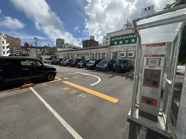 Dパーキング（壺川3丁目第5）の外観