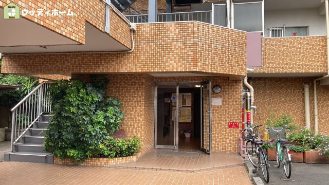 蒲生ローヤルコーポ　中古マンションのエントランス