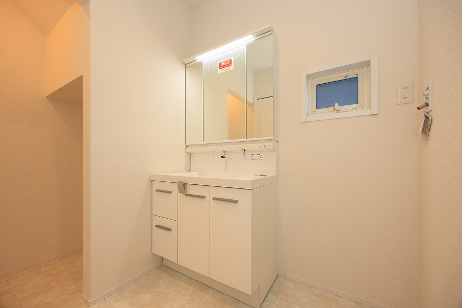 サンコート　若松区鴨生田２丁目の独立洗面台