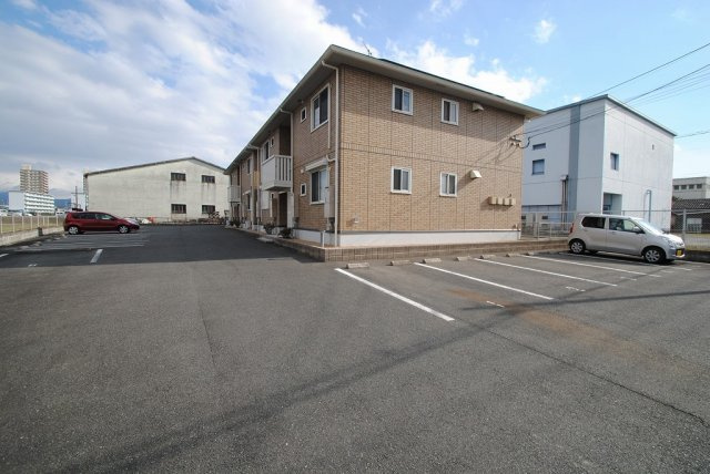 アルル　A棟の駐車場