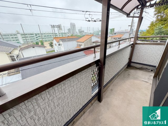尼崎市金楽寺町　中古一戸建てのバルコニー|ワイドバルコニーは洗濯物を干すスペースが広いのでご家族が多くても安心！