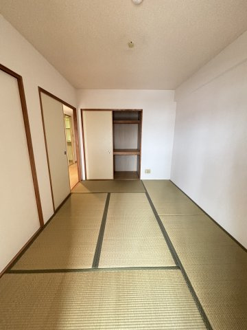 ファムール忍ケ丘の和室