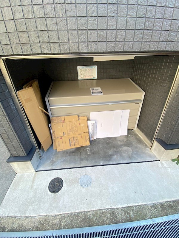 宝塚市栄町３丁目の賃貸マンションの外観