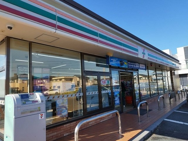 Ｒｉｖｅｒ　ｓｉｄｅ　Ｂｅｌｌの周辺|セブンイレブンまで450m