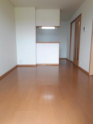 Ｒｉｖｅｒ　ｓｉｄｅ　Ｂｅｌｌの居間・リビング|こちらの居間で趣味の時間をお楽しみください