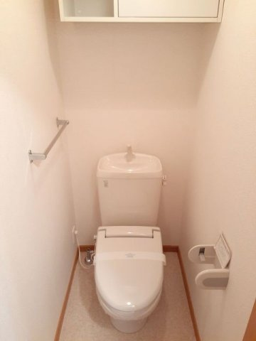 Ｒｉｖｅｒ　ｓｉｄｅ　Ｂｅｌｌのトイレ|ゆったりとした空間のトイレです