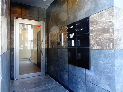 【エントランス】 | NOAH碇屋