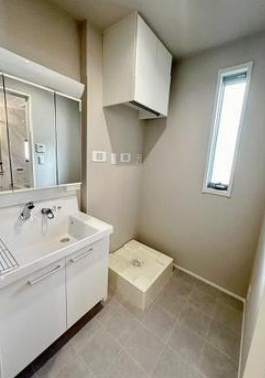 神戸市灘区曾和町１丁目の一棟アパートの独立洗面台