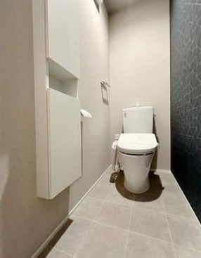 神戸市灘区曾和町１丁目の一棟アパートのトイレ