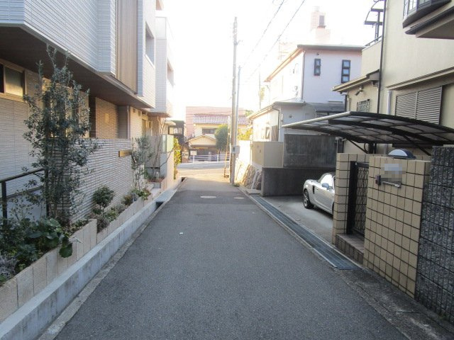 神戸市灘区曾和町１丁目の一棟アパートの周辺