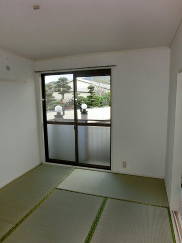 エステート中園の和室