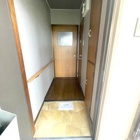 シャンポールＡの玄関