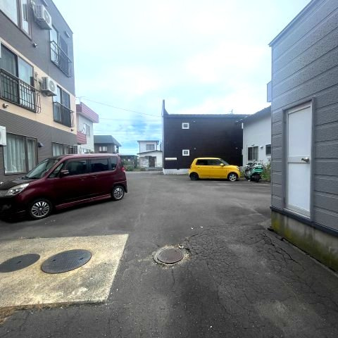 シャンポールＡの駐車場