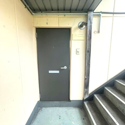 シャンポールＡのエントランス