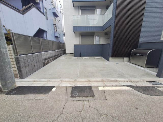 ｃｏｒｔｅｓｉａの駐車場