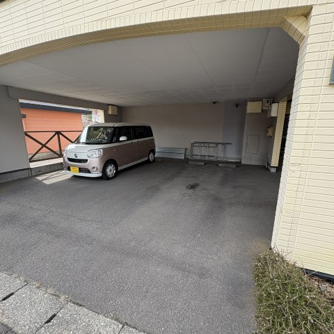 グリーンハイツの駐車場