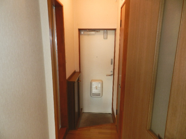 グリーンハイツの玄関