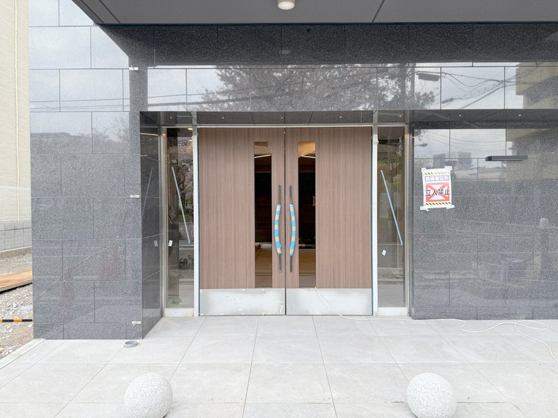 ファステート難波ヴィラント　仲介手数料無料のエントランス