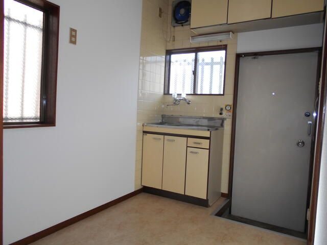 ホワイトコート１０１のキッチン