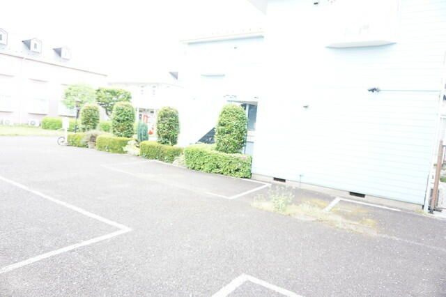 パークアベニューアートヴィレッジ参番館の駐車場