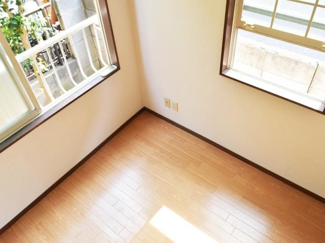 東やまと・Ｌの洋室