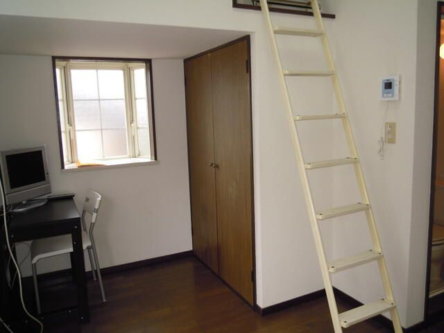 ウエストパーク武蔵野Ｂ号棟の洋室