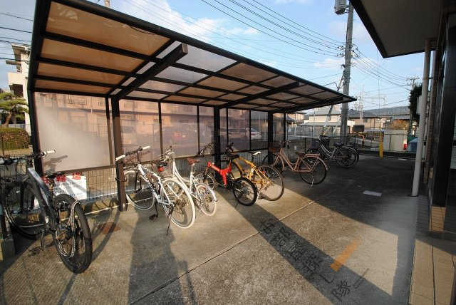 クラウンVのその他共用部分|駐輪場
同物件、別部屋写真