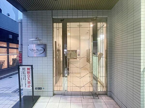 デュオスカーラ西麻布タワーＷＥＳＴのエントランス