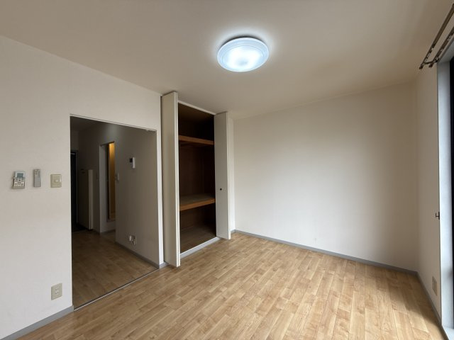 サンライフアイＤの寝室