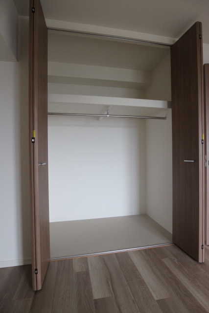 アルファフレシア久留米駅前【キャッシュバック対象物件】の収納|ちょっとした収納スペースも充実しています