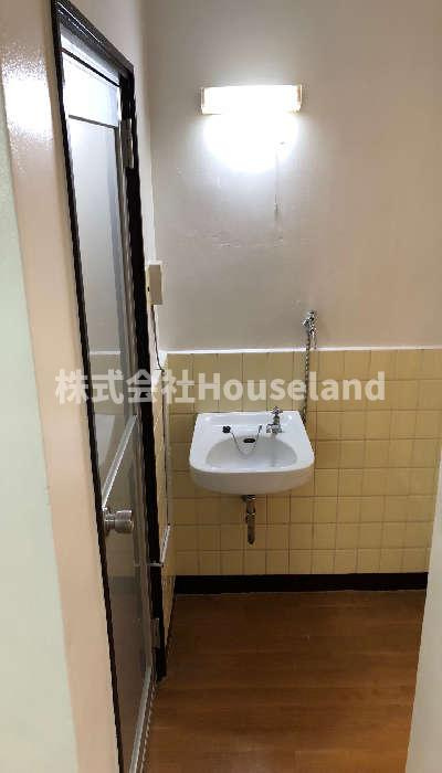 狐島興里マンションの洗面所