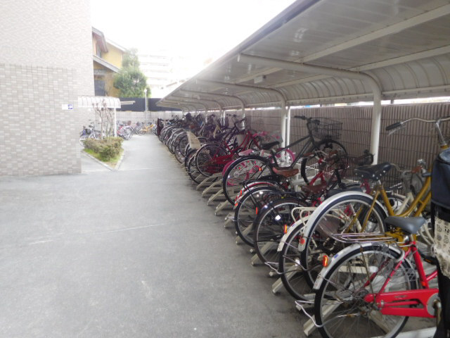 ロワイヤル東今宿の設備