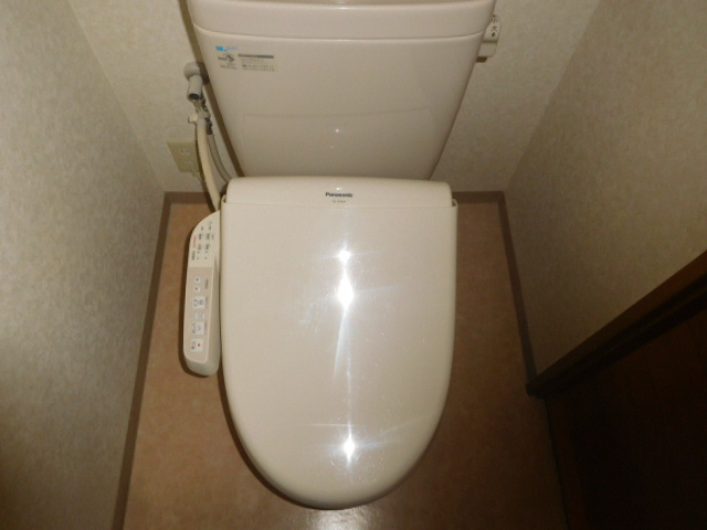 ロワイヤル東今宿のトイレ