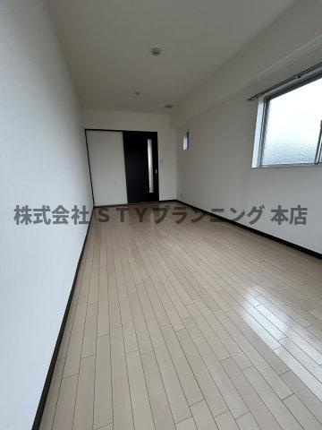 仲介手数料０円！WILL鶴舞の洋室