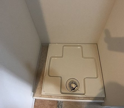 【設備】 | Luxe三国Ⅱ | 洗濯機置き場です