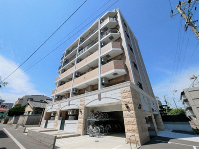 【外観】 | Luxe三国Ⅱ | 外観は落ち着いています