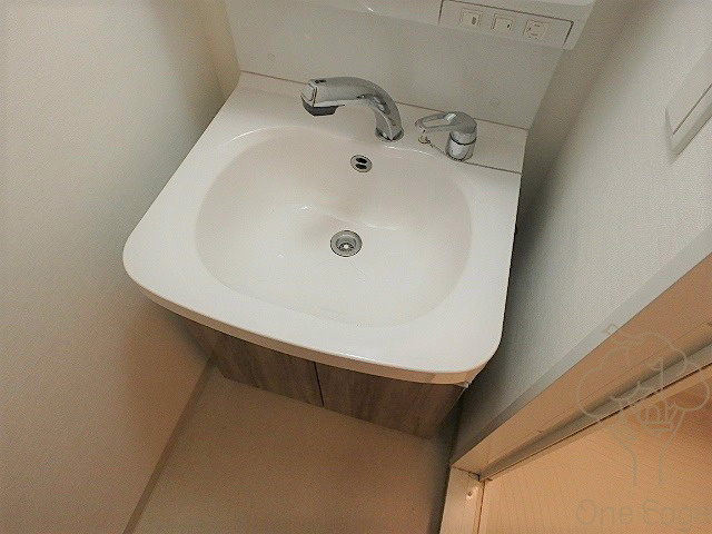 レジデンス南森町の独立洗面台