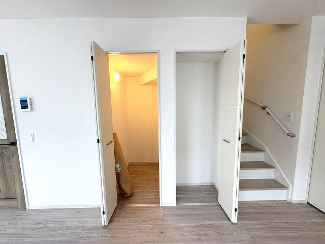 【収納】 | 福岡市城南区友丘6丁目3期　1号棟（全4棟）【仲介手数料無料・0円】 | 現地写真。