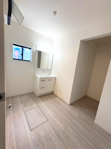 【洗面所】 | 福岡市城南区友丘6丁目3期　1号棟（全4棟）【仲介手数料無料・0円】 | 現地写真。