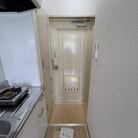 水元マンションの玄関