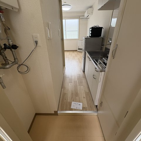 水元マンションの玄関